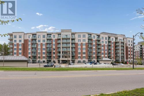 402 - 460 William Graham Drive, Aurora, ON 