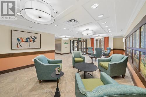 402 - 460 William Graham Drive, Aurora, ON 