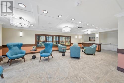 402 - 460 William Graham Drive, Aurora, ON 