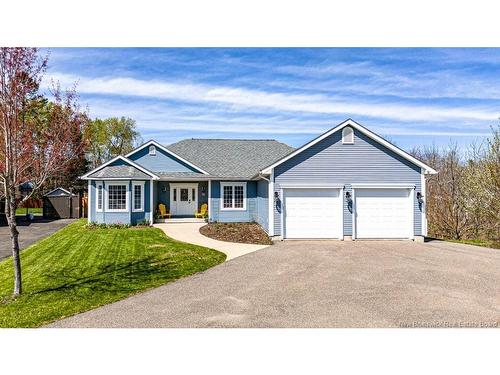 90 Maclean Crt, Fredericton, NB 