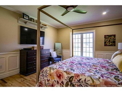 90 Maclean Crt, Fredericton, NB 
