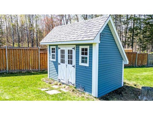 90 Maclean Crt, Fredericton, NB 