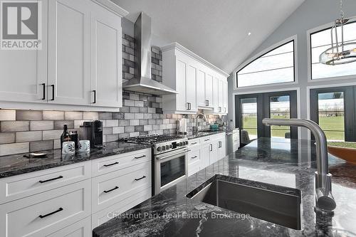 26 Nickason Drive, Arran-Elderslie, ON - Indoor Photo Showing Kitchen With Upgraded Kitchen
