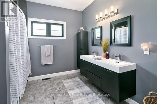 26 Nickason Drive, Arran-Elderslie, ON - Indoor Photo Showing Bathroom