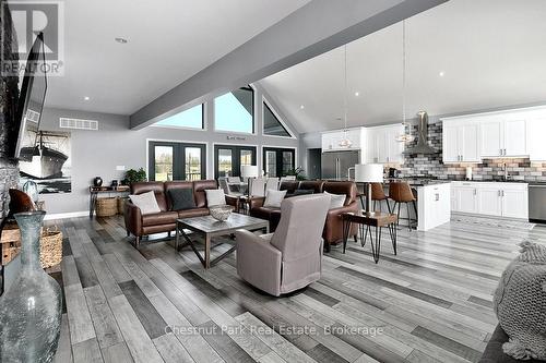 26 Nickason Drive, Arran-Elderslie, ON - Indoor Photo Showing Living Room