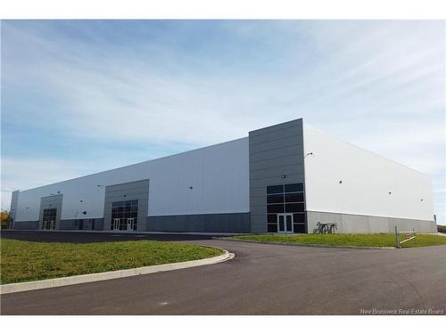 1245 De L'Aviation Ave, Dieppe, NB 