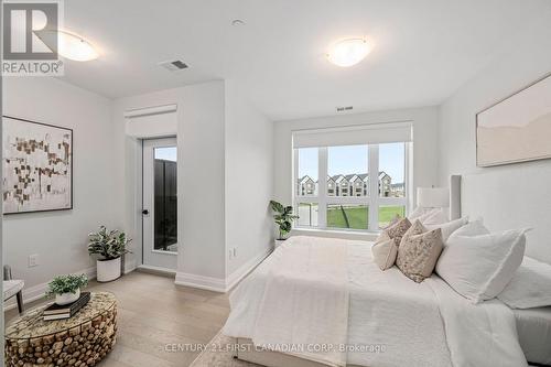 313 - 1560 Upper West Avenue, London South (South B), ON - Indoor Photo Showing Bedroom