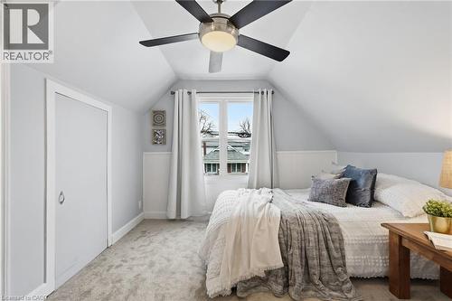 507 Queensdale Avenue E, Hamilton, ON - Indoor Photo Showing Bedroom