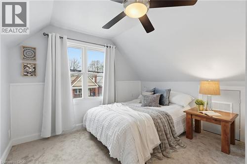 507 Queensdale Avenue E, Hamilton, ON - Indoor Photo Showing Bedroom