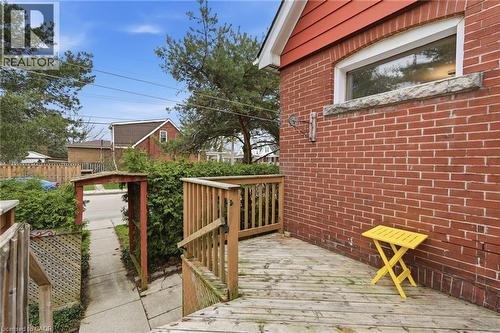 507 Queensdale Avenue E, Hamilton, ON - Outdoor With Exterior