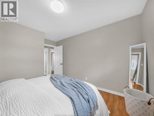162 Robson Rd, Leamington, ON - Indoor Photo Showing Bedroom