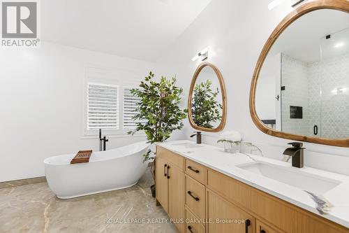 3409 Liptay Avenue, Oakville, ON - Indoor Photo Showing Bathroom