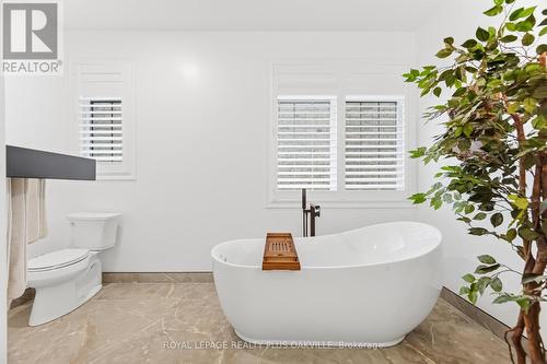 3409 Liptay Avenue, Oakville, ON - Indoor Photo Showing Bathroom