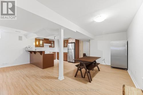 3409 Liptay Avenue, Oakville, ON - Indoor