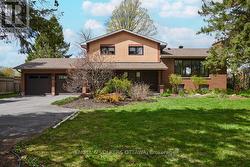 1477 JARVIS DRIVE Ottawa, ON K1V 1H1