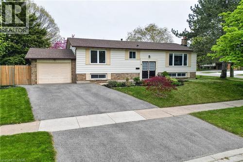 9 JULIANA Road  Grimsby, ON L3M 4J4