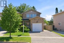 606 COBBLEHILL DRIVE Oshawa (Pinecrest), ON L1K 1R4