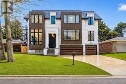 58 SUMNER HEIGHTS DRIVE Toronto, ON M2K 1Y4