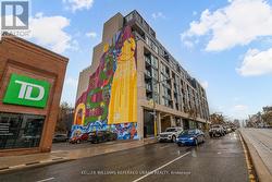 609 - 840 ST CLAIR AVENUE W Toronto, ON M6C 0A4