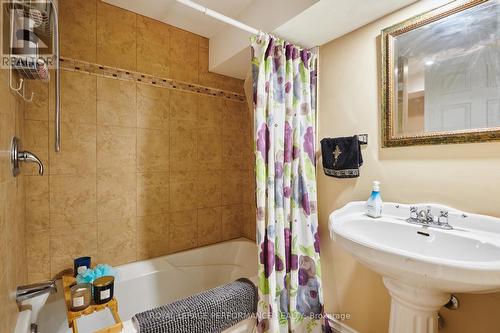 1841 Beattie Avenue, Ottawa, ON - Indoor Photo Showing Bathroom