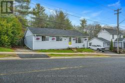 31 CASCADE STREET  Parry Sound, ON P2A 1J8