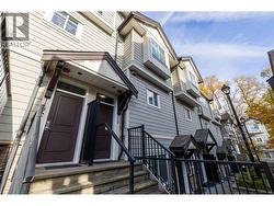 229 3888 NORFOLK STREET  Burnaby, BC V5G 1E5
