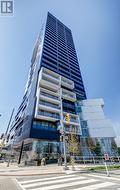 902 - 170 BAYVIEW AVENUE  Toronto, ON M5A 0M4