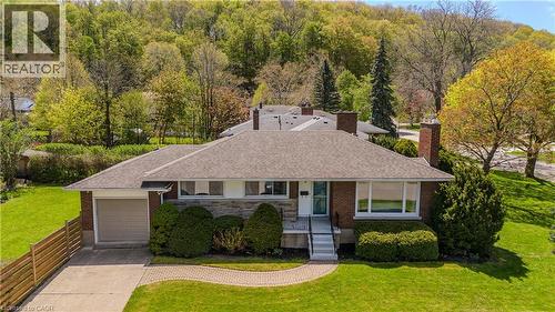 2 GLENBARR Road  St. Catharines, ON L2T 1Y1