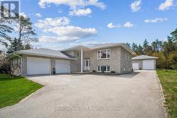 30 PINE TREE DRIVE  South Bruce Peninsula, ON N0H 1P0