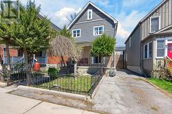 69 JOHN STREET Kingston (East Of Sir John A. Blvd), ON K7K 1T1