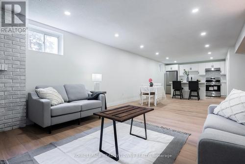 21 Leander Street, Brampton, ON - Indoor Photo Showing Living Room