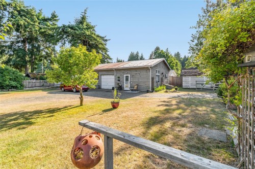 1226 Centre Rd, Qualicum Beach, BC 