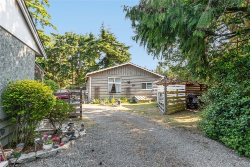 1226 Centre Rd, Qualicum Beach, BC 