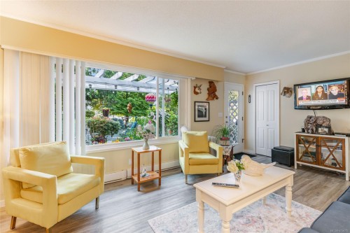 1226 Centre Rd, Qualicum Beach, BC 