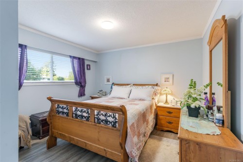 1226 Centre Rd, Qualicum Beach, BC 