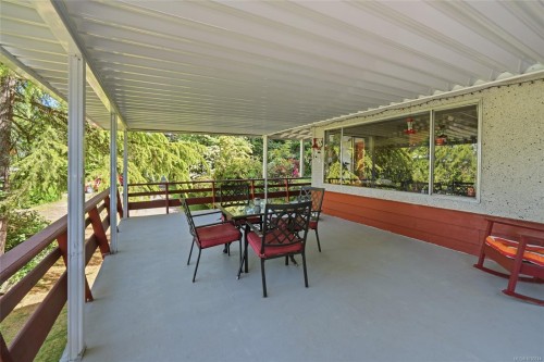 369 Baker Rd, Ladysmith, BC 