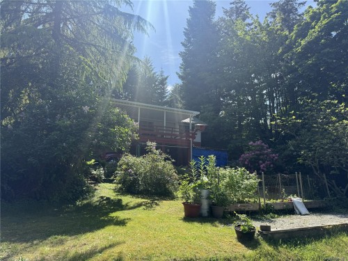 369 Baker Rd, Ladysmith, BC 