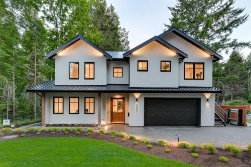 5157 Del Monte Ave, Saanich, BC 