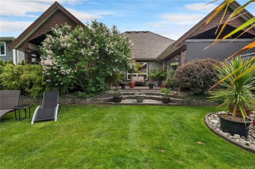 240 Carolyn Rd, Campbell River, BC 