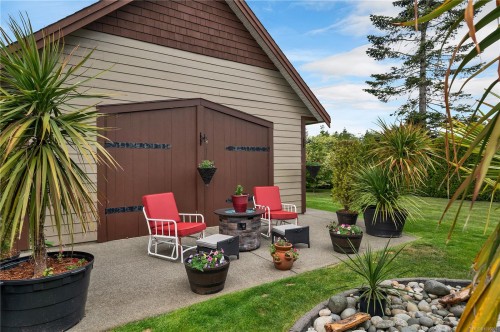 240 Carolyn Rd, Campbell River, BC 