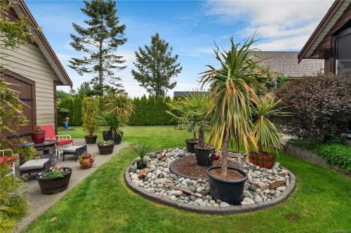 240 Carolyn Rd, Campbell River, BC 