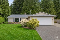 467 Rowan Dr  Qualicum Beach, BC V9K 1K1