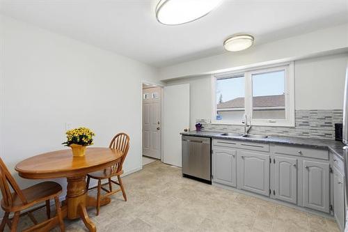 104 Brelade St, Winnipeg, MB 