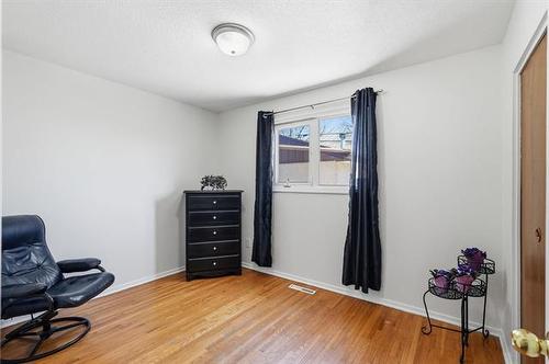 104 Brelade St, Winnipeg, MB 