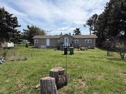 335 GLENN Drive  Linkletter, PE C1N 5L9