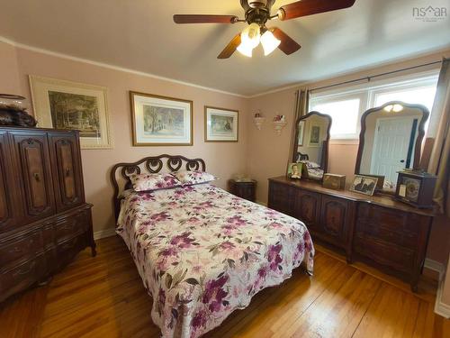 143 Lake Road, Glace Bay, NS 