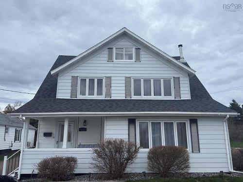 143 Lake Road, Glace Bay, NS 