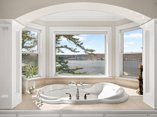 981 Shore Drive, Bedford, NS 