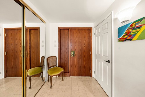 Hall d'entrée/Vestibule - 803-1080 Rue St-Mathieu, Montréal (Ville-Marie), QC - Indoor Photo Showing Other Room