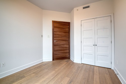Bedroom - 417-775 Av. Plymouth, Mont-Royal, QC - Indoor Photo Showing Other Room